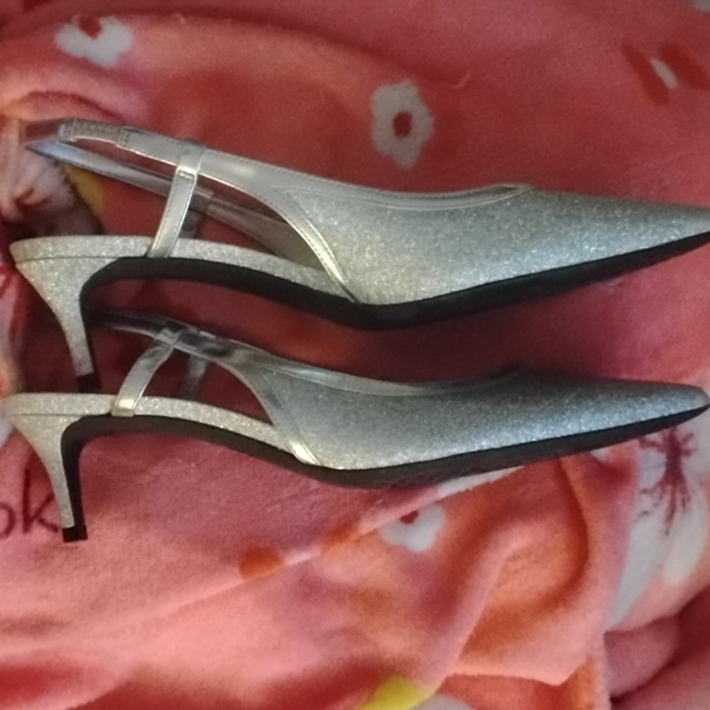 Michael Kors Silver Kitten Heel Pumps - Picture 2 of 4